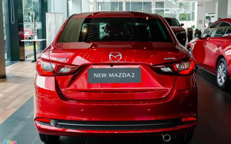 2020_Mazda2_Zing_11_-1