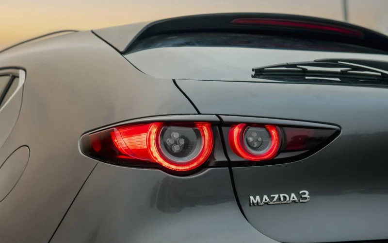 Mazda3_Sivel_chi_tiet_ngoai_that_2