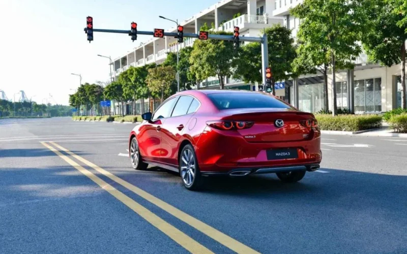 mazda3-10-1-1024x678