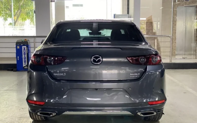 mazda3-7-1-1024x768